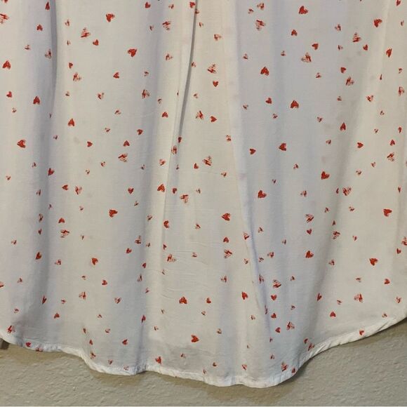 BEACH LUNCH LOUNGE Heart Button Up Shirt SP White Red Heart Pattern Long Sleeve. - Picture 7 of 9